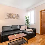 Spacious Modern Flat In The Centre Of Madrid - Infantas