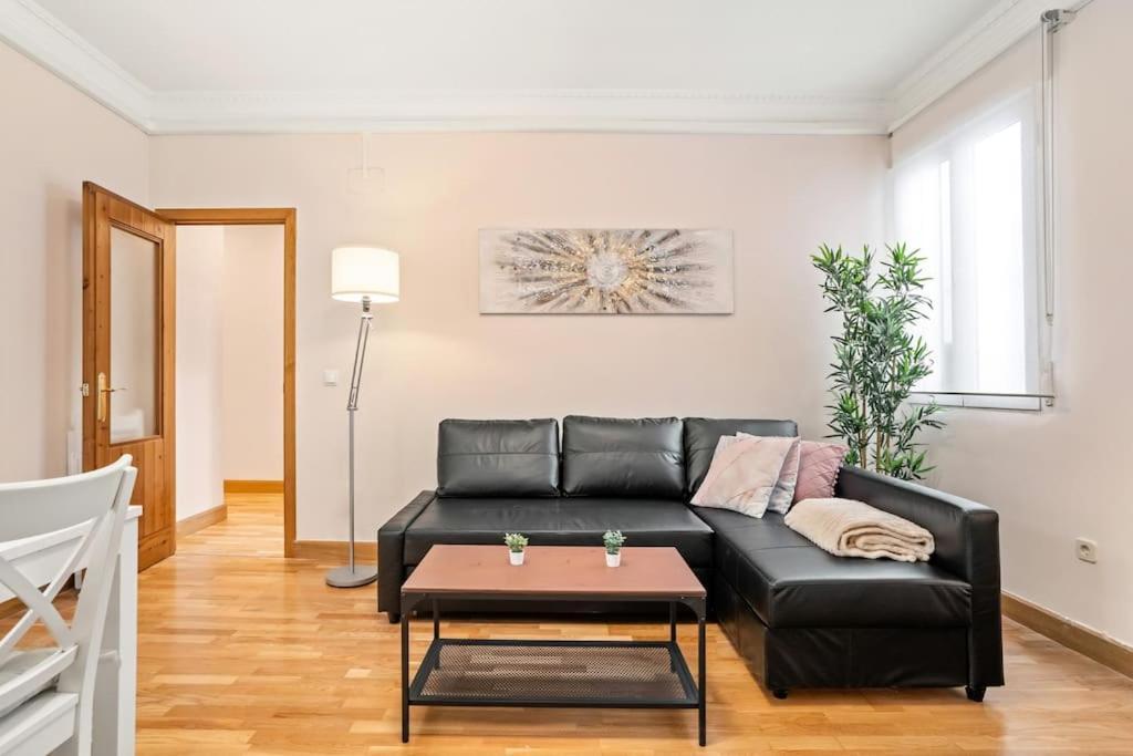 Spacious Modern Flat In The Centre Of - Infantas Apartamento